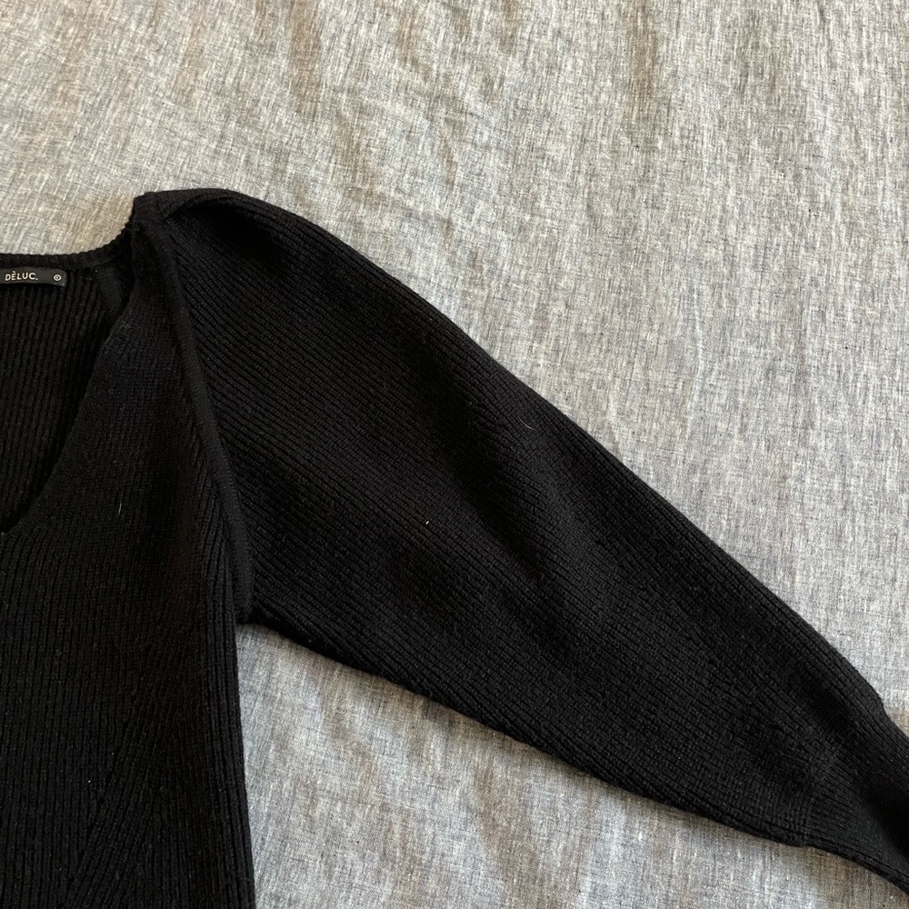 Deluc deep V-Neck Ribbed Sweater - Picture 3 of 7